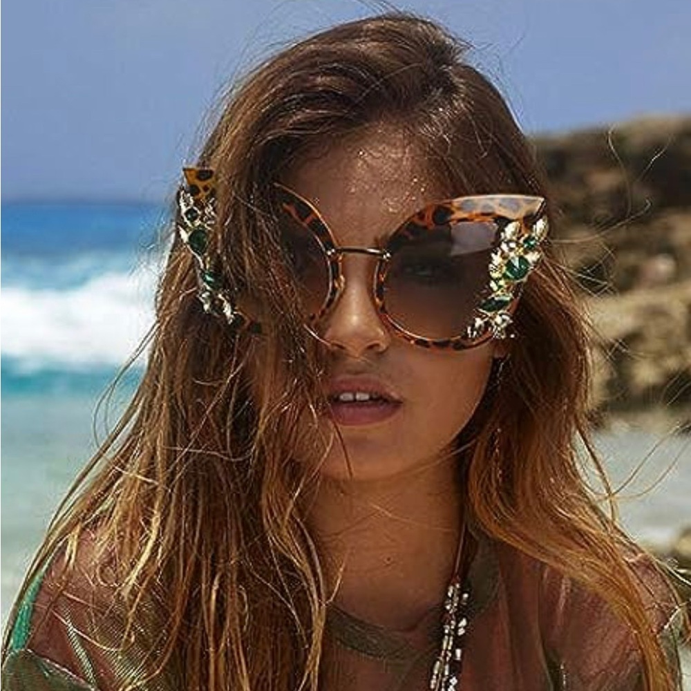 Blue cat eye butterfly rhinestone bling embellished sunglasses. - Picture 12 of 15